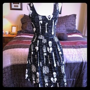 Skeleton/anatomy school teacher dress glow in dark